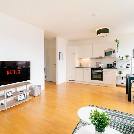 Balcony Apartment, 1 Min To Metro, Perfect For Long Stay Vienna Exterior photo
