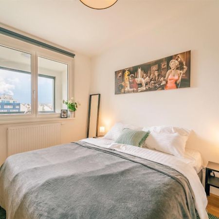Balcony Apartment, 1 Min To Metro, Perfect For Long Stay Vienna Exterior photo